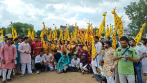 श्री खाटू श्याम जी के जन्मोत्सव पर निकली निशान यात्रा हुआ संकीर्तन 