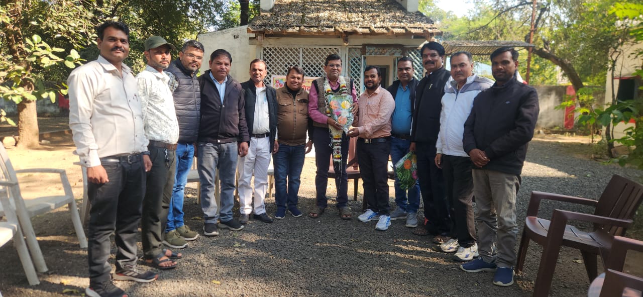 शिववंशी का स्थानांतरण, आजाक्स द्वारा सम्मान समारोह आयोजित