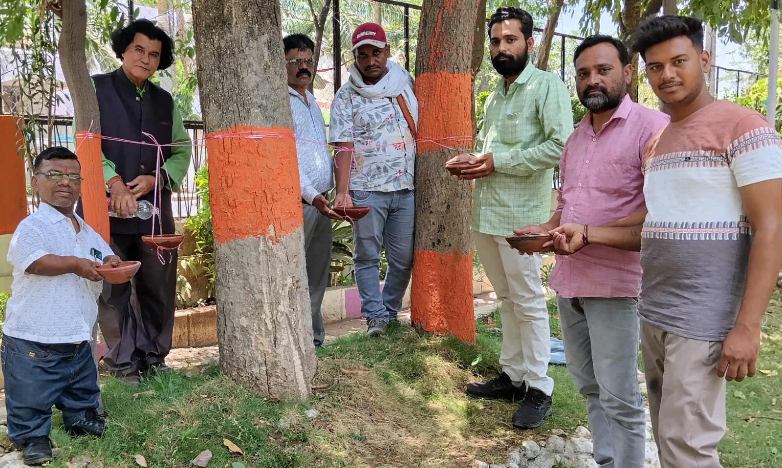 प्रभुप्रणाम ग्रुप द्वारा चिरैया के नाम परैया अभियान प्रारम्भ
