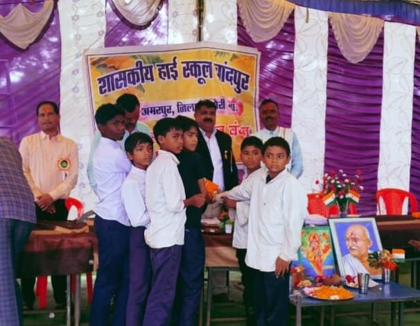 स्वतंत्रता दिवस बड़े ही धूमधाम से मनाया गया 