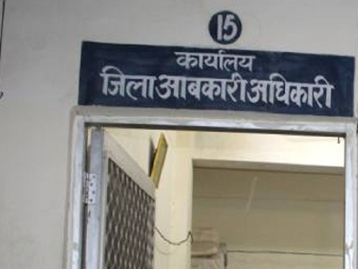 अमरपुर में अवैध शराब बिक्री पर उठे सवाल*